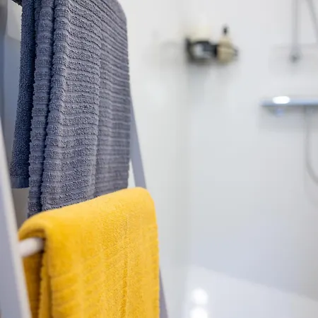 Boat - A Unique Houseboat In 3*