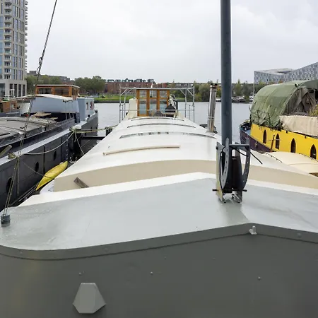 Pensjonat Boat - A Unique Houseboat In *